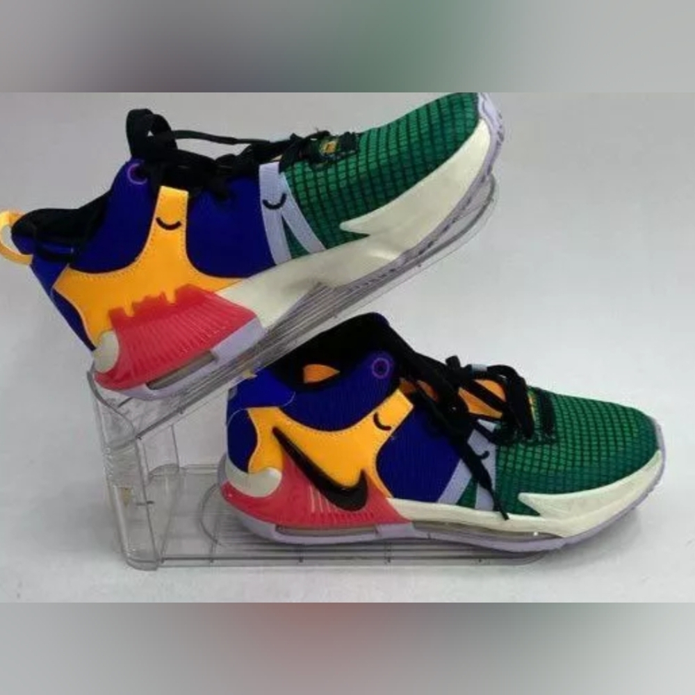 Nike LeBron Witness 7 GS 'Multi-Color Youth Size 7Y  Used Like New MSRP $198 - Picture 2 of 7